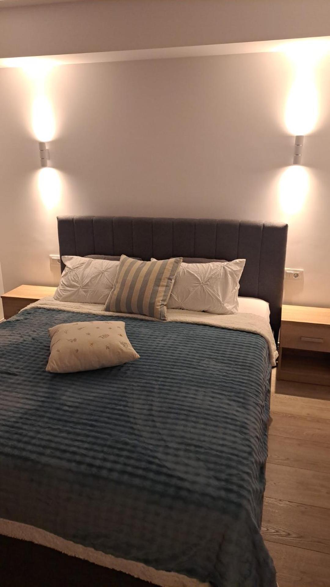 Apartament Kitty Centrul Istoric Craiova Buitenkant foto